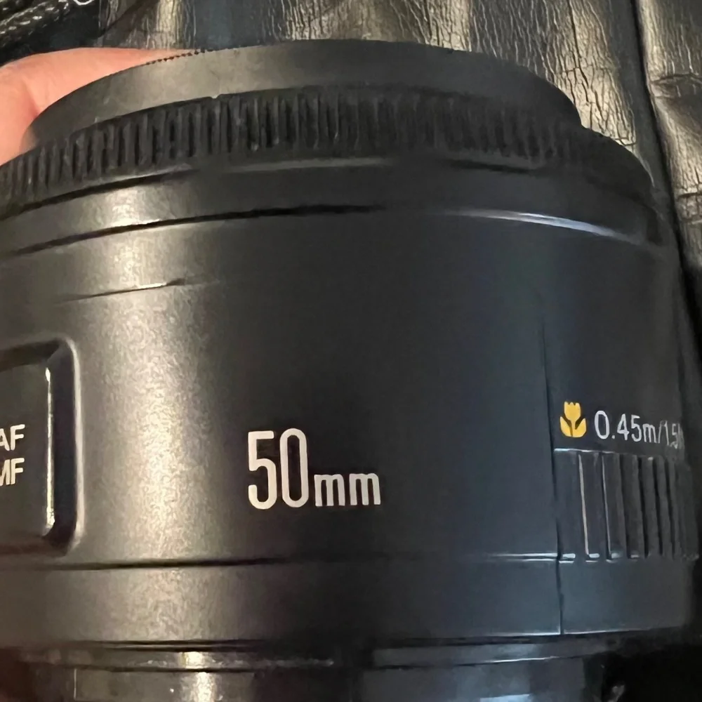NOT AVAILABLE Canon EOS Rebel T5 DSLR Camera with 18-55mm Lens $700 value